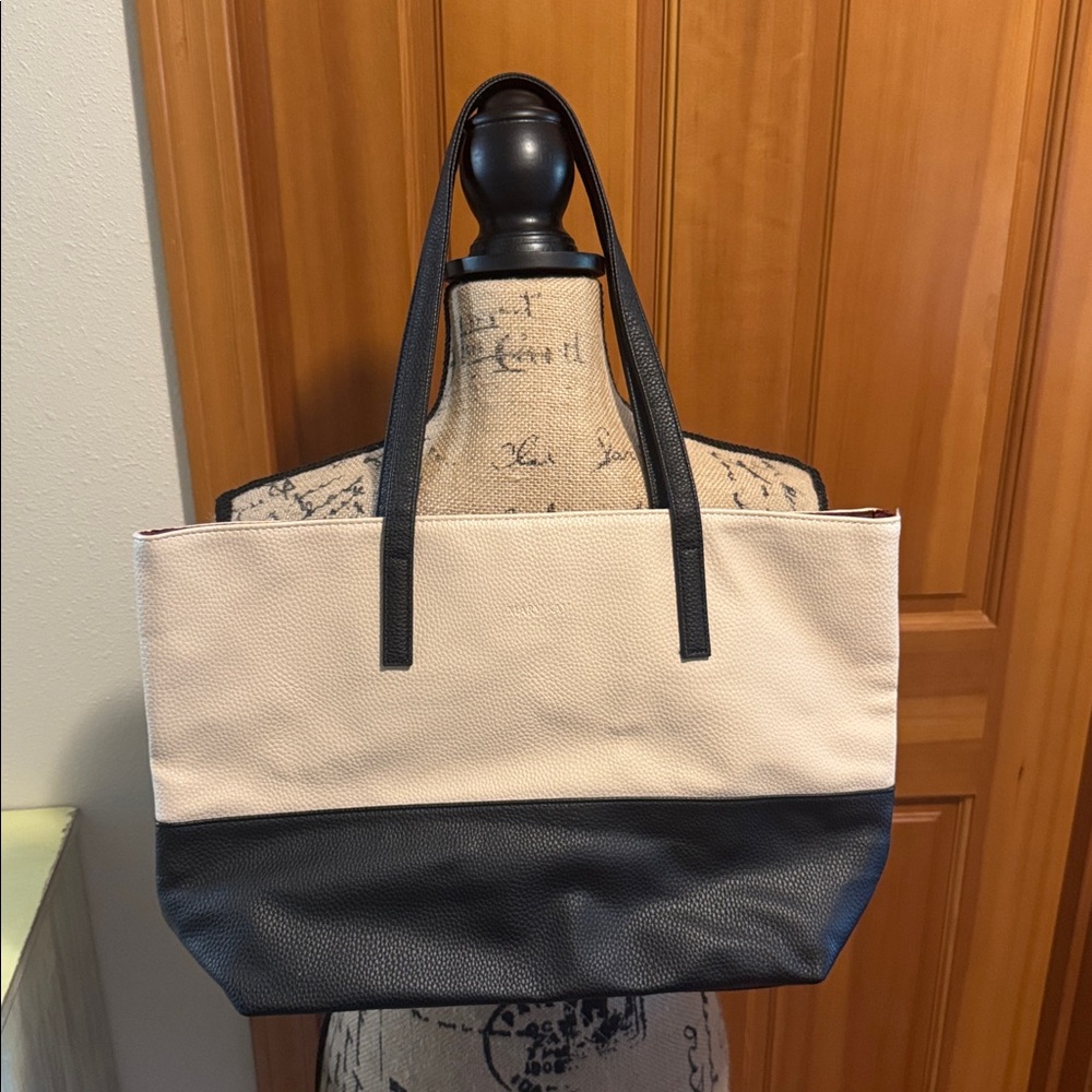 Mary Kay Two-Tone Tote Bag/Purse Black Handles